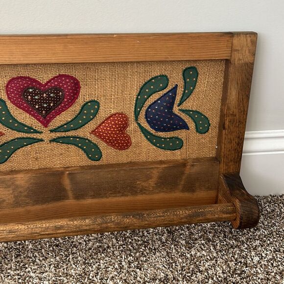 Vintage Wooden Burlap Embroidered Towel Rack with Folk Art Design Wall Decor - Picture 5 of 16